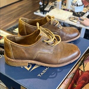 Brown Leather women's Shoes